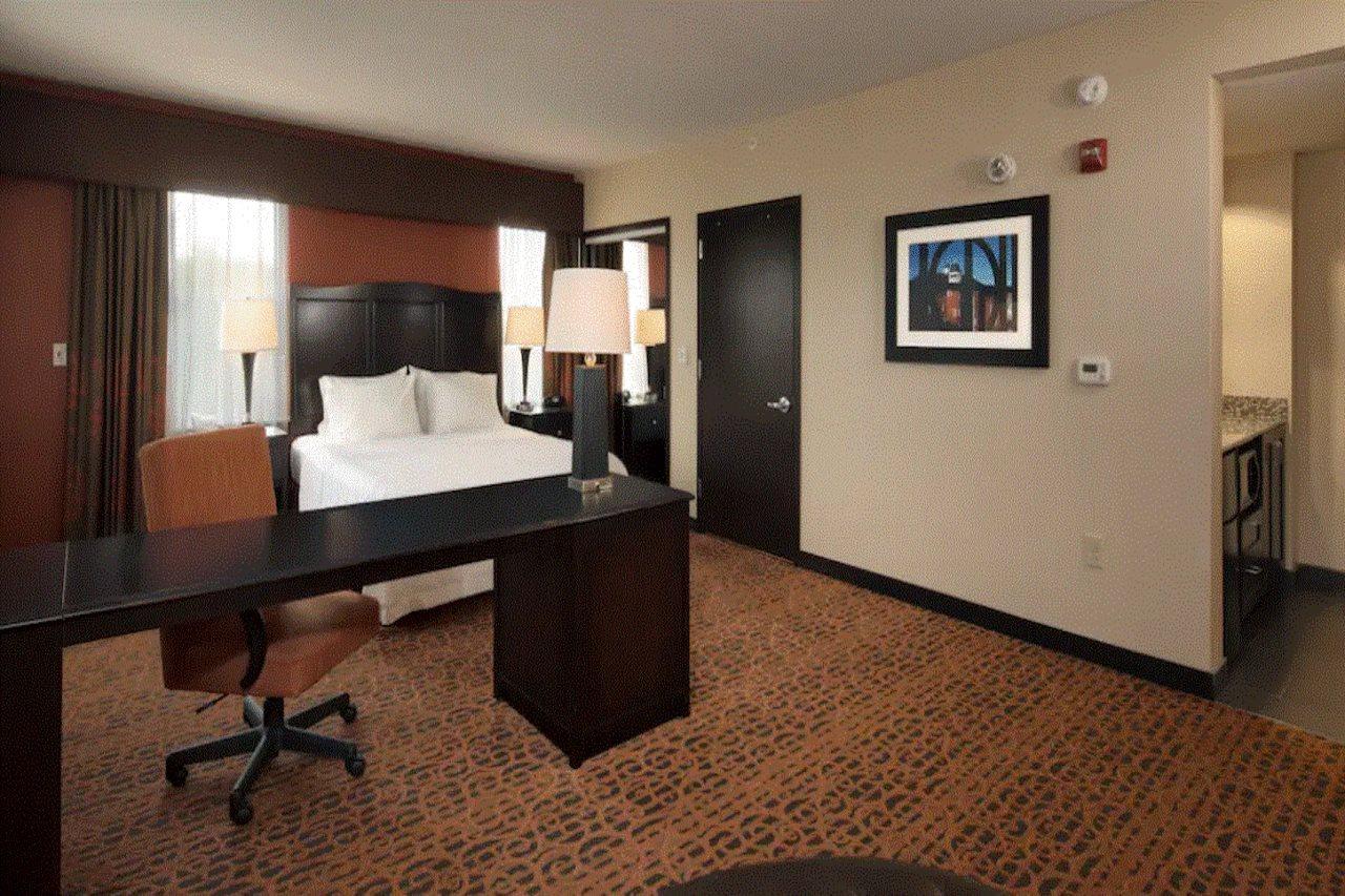 Hampton Inn Lewiston-Auburn Экстерьер фото