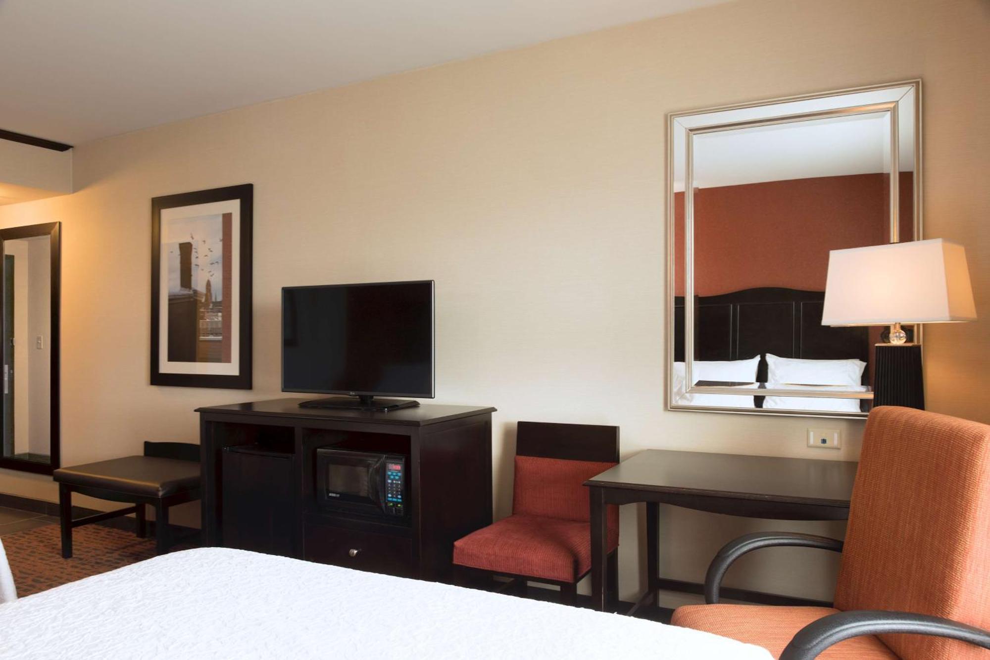 Hampton Inn Lewiston-Auburn Экстерьер фото