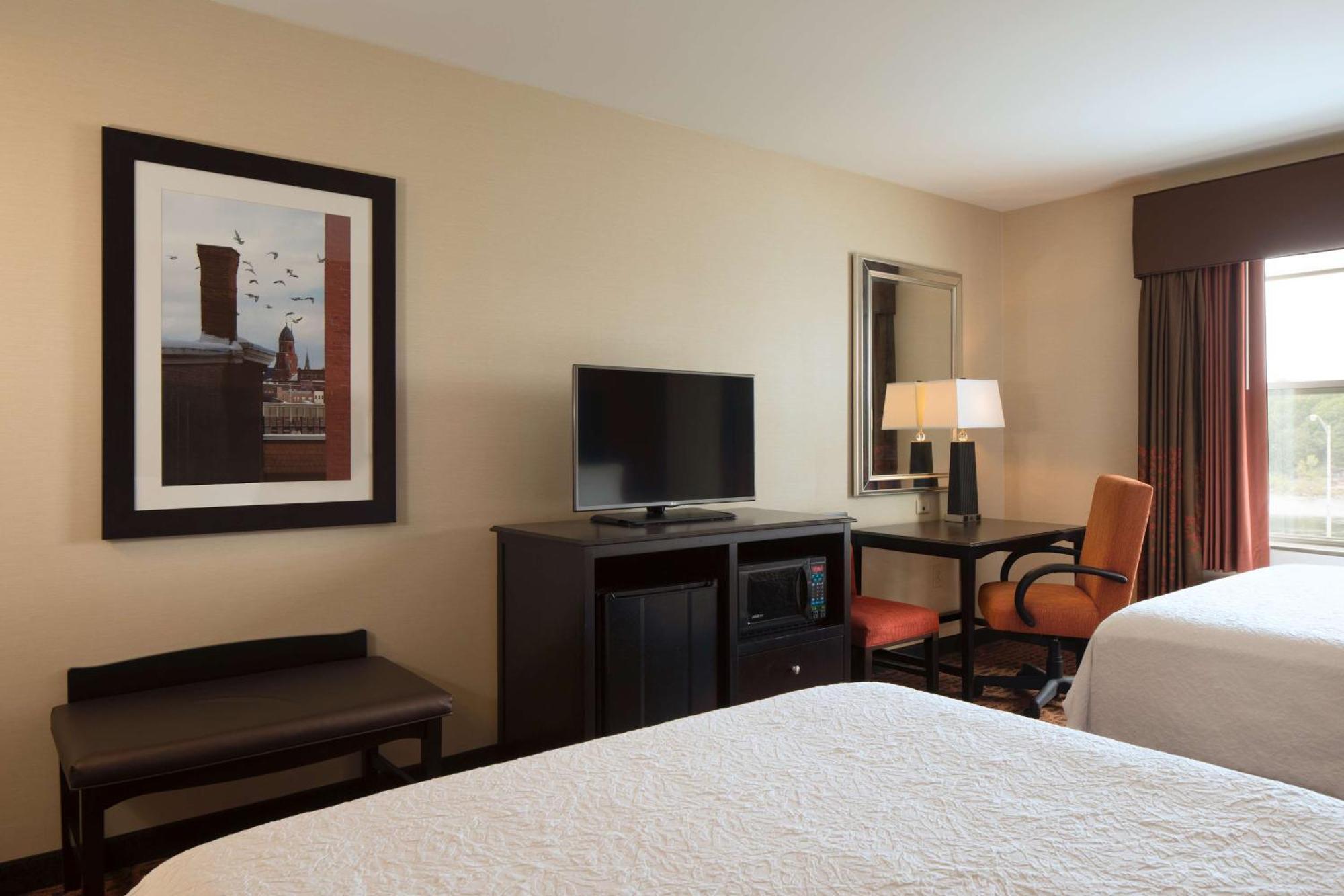Hampton Inn Lewiston-Auburn Экстерьер фото