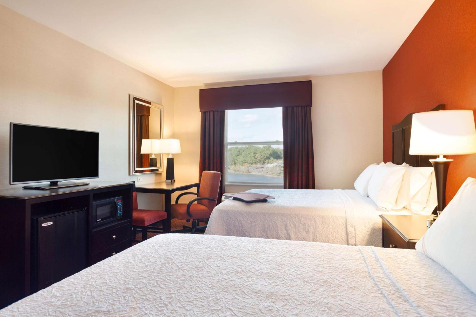 Hampton Inn Lewiston-Auburn Экстерьер фото