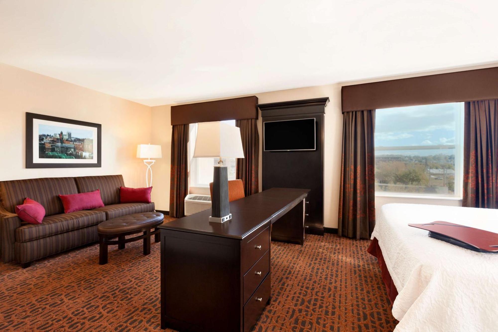 Hampton Inn Lewiston-Auburn Экстерьер фото