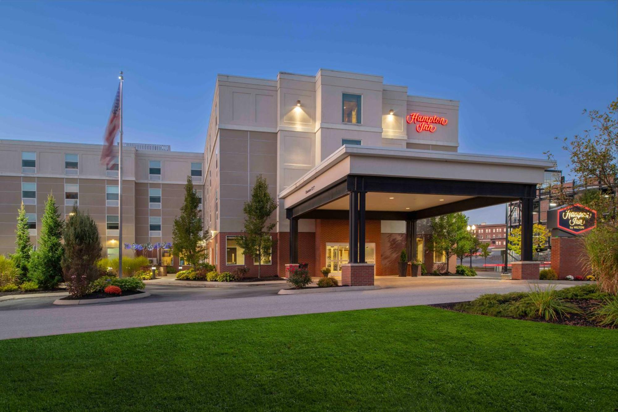 Hampton Inn Lewiston-Auburn Экстерьер фото
