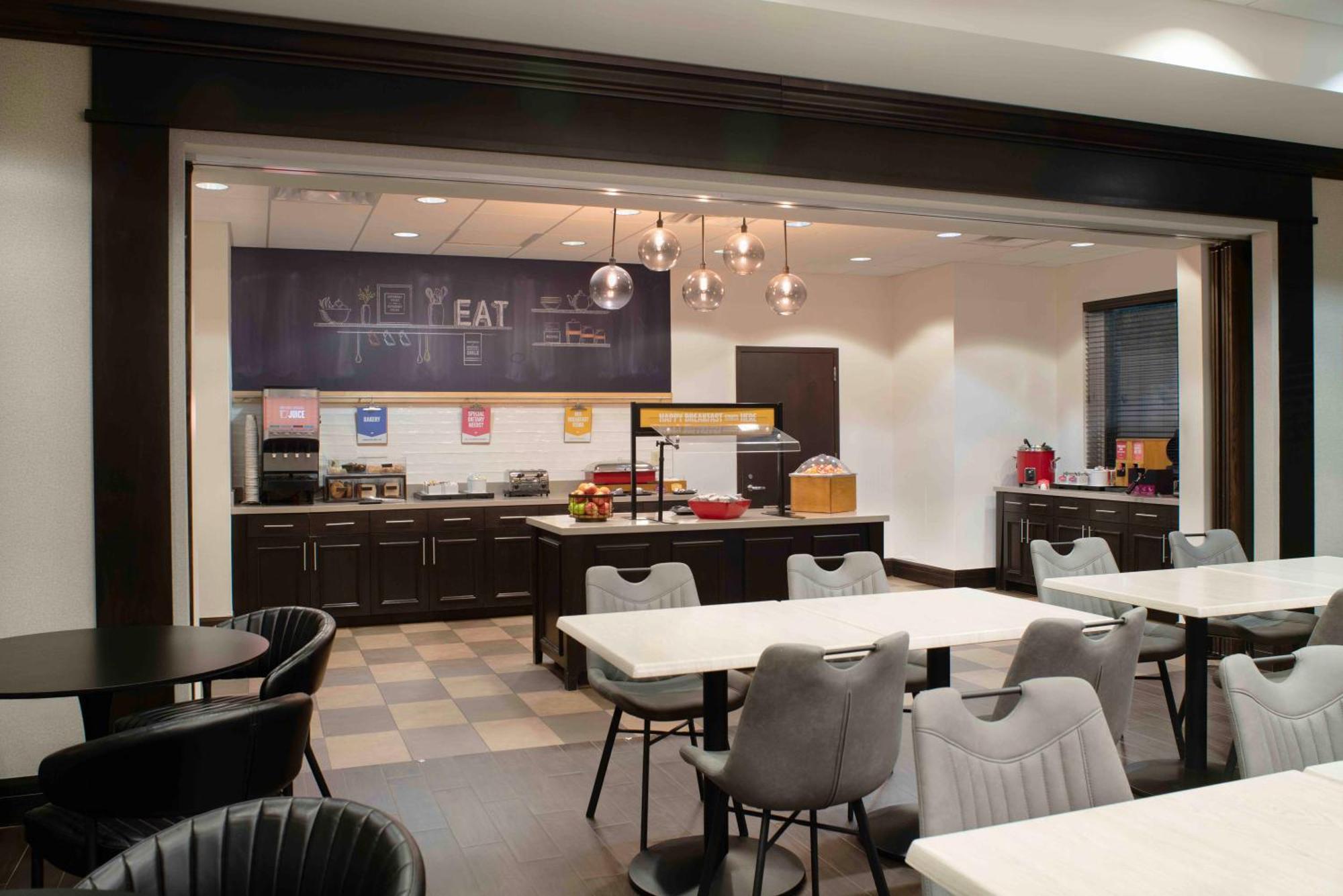 Hampton Inn Lewiston-Auburn Экстерьер фото